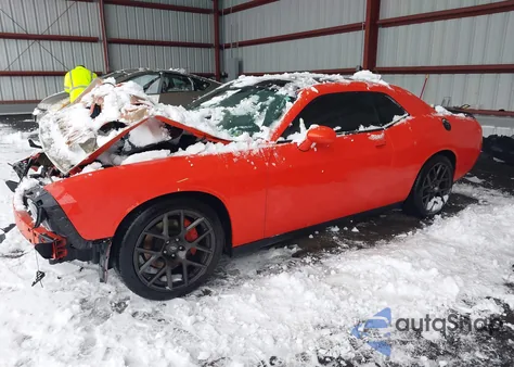 2017 Dodge Challenger T/A Plus из США, поврежденный, VIN 2C3CDZBT8HH632740